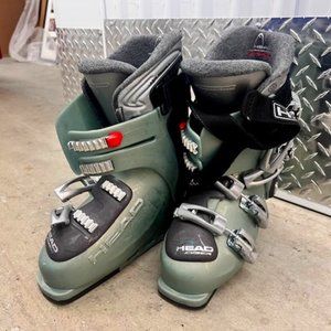 Head Ski Boots - women's size 9.5